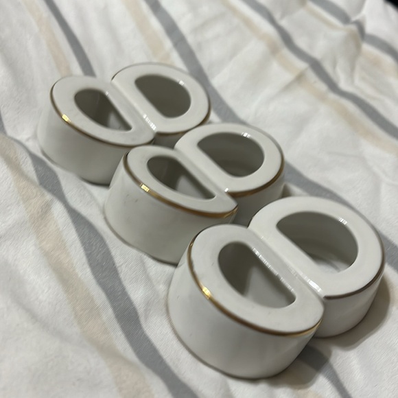 Ceramic Vintage Napkin Ring Holders White With Gold Trim
Hostess Party Set of 6 - Picture 2 of 8